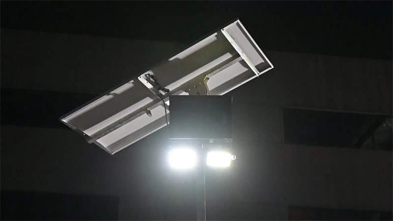 Block mobile solar light tower (3)