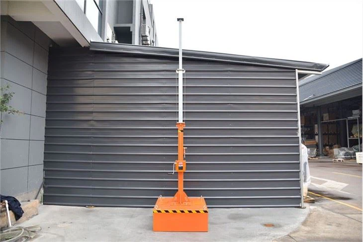 mobile telescopic mast (4)